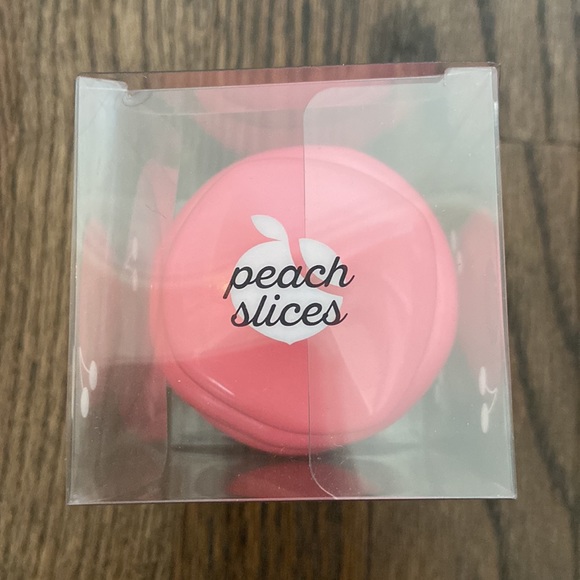 NIB Peach slices cherry ice cream moisturizer - Picture 3 of 4